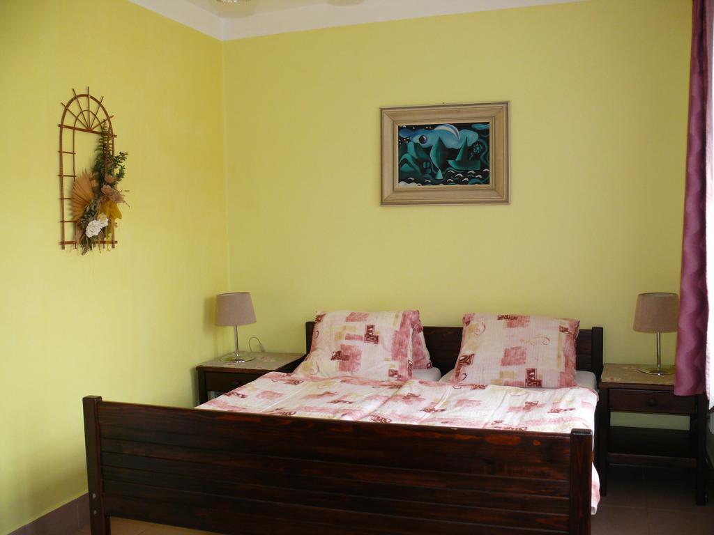 Hotel Pension A Restaurace Rudolec à Český Rudolec Extérieur photo